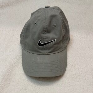 Vintage Looking Nike Gray Hat